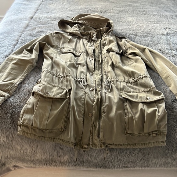 Talula Aritzia military style jacket. Perfect for fall in excellent condition! - Picture 1 of 5